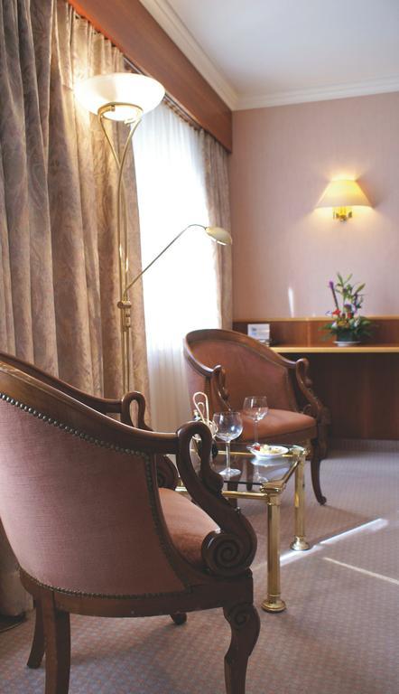 Hotel Forum Martigny Екстер'єр фото